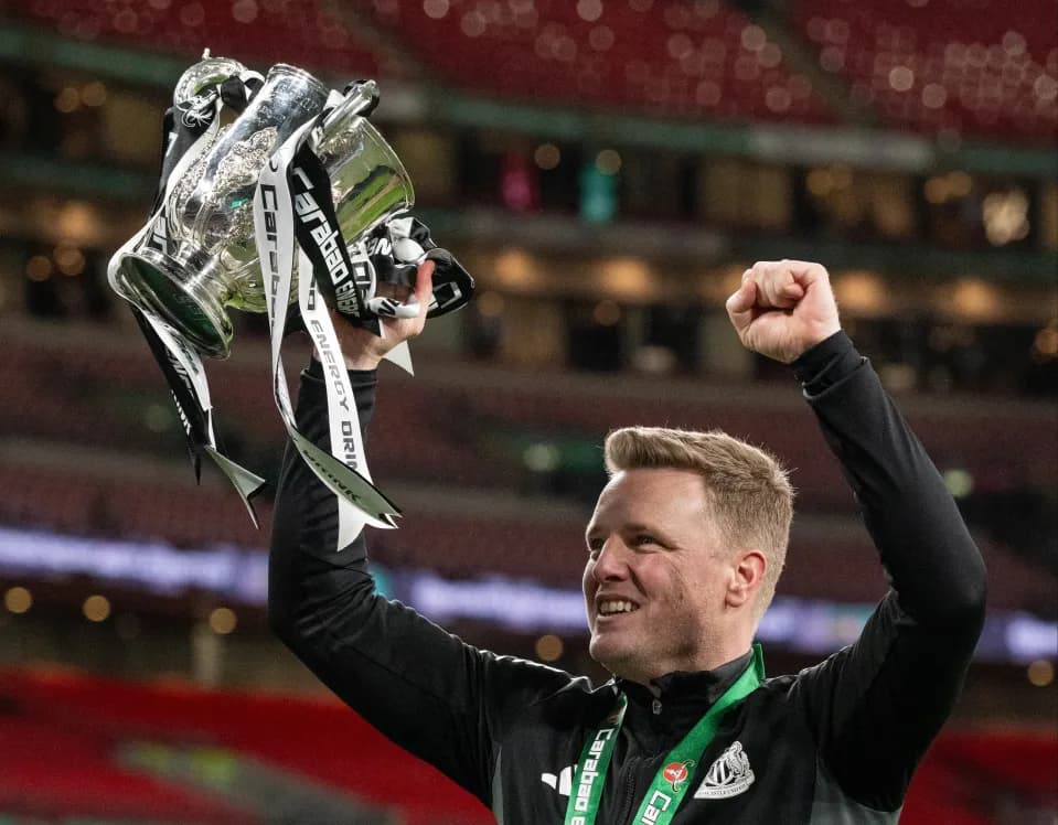 ‘No messing about’ – Ex-Premier League manager is the perfect successor to Michael Carrick at Manchester United